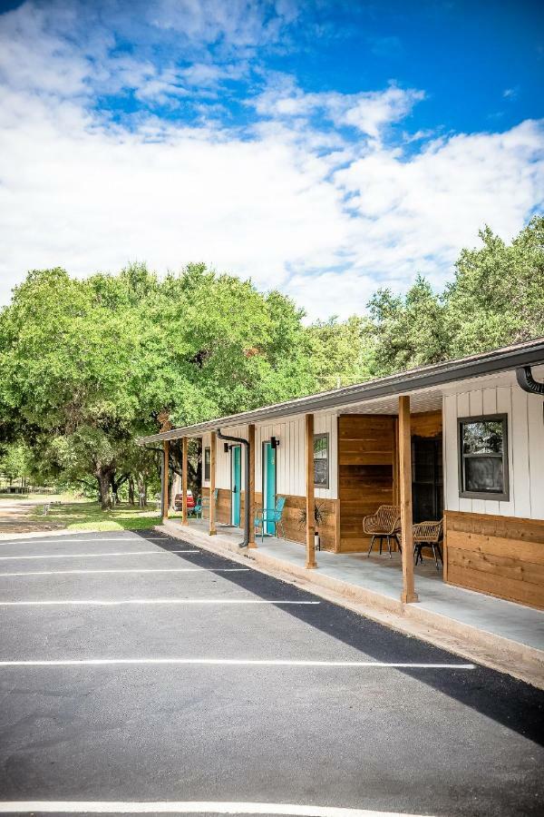 Stonewall Motor Lodge Екстериор снимка