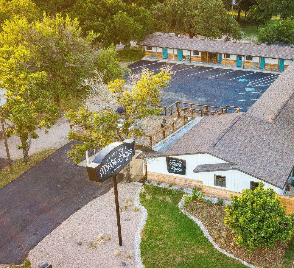 Stonewall Motor Lodge Екстериор снимка